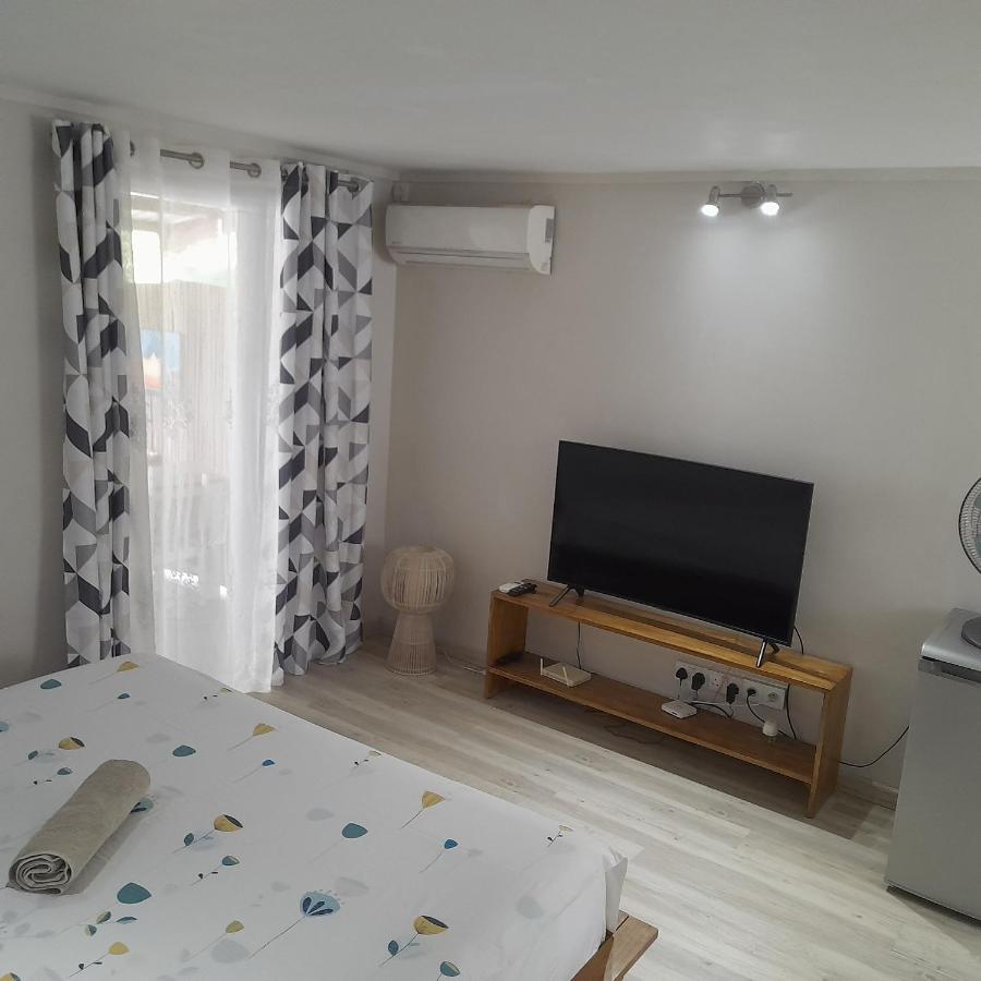 Holiday Surf Lodge 塔马兰 外观 照片